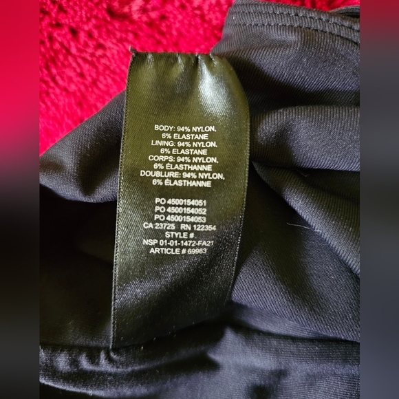 Babaton Contour Tank Bodysuit. Size L - Picture 11 of 12